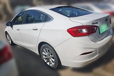 Chevrolet Cruze 2017, 91600 км, за 5453 USD