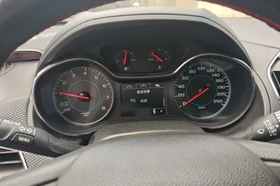 Chevrolet Cruze 2017, 91600 км, за 5453 USD - фото 16
