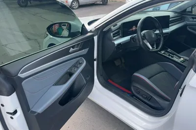 Volkswagen Lamando 2022, 32500 км, за 15461 USD - фото 8