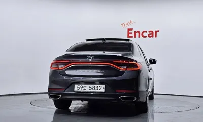 Hyundai Grandeur 2019, 125838 км, за 9761.02 USD