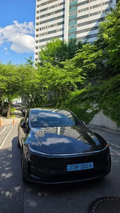 Tesla Model Y 2025, 6500 км, за 42339.5 USD - фото 6
