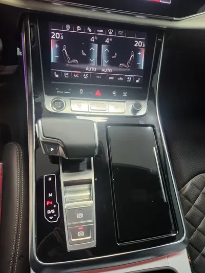 Audi Q8 2023, 17220 км, за 57699.88 USD - фото 9