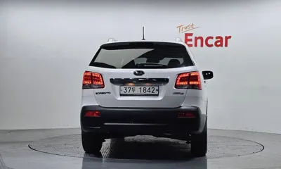 Kia Sorento 2012, 122087 км, за 4294.68 USD