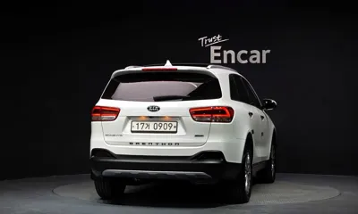 Kia Sorento 2016, 77682 км, за 10293.17 USD