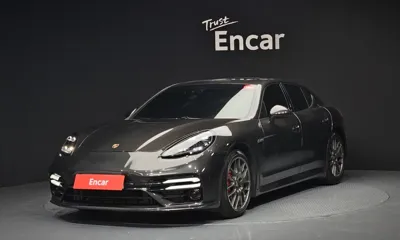 Porsche Panamera · 2012 год