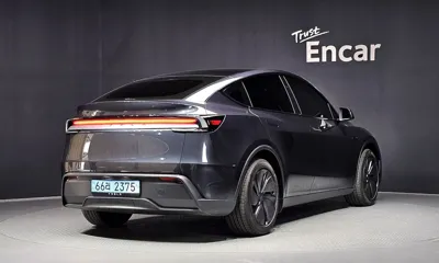 Tesla Model Y 2026, 2178 км, за 36290.35 USD