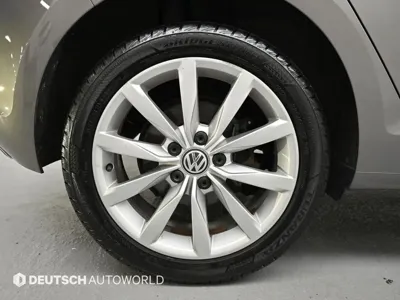 Volkswagen Golf 2014, 151114 км, за 4875.51 USD