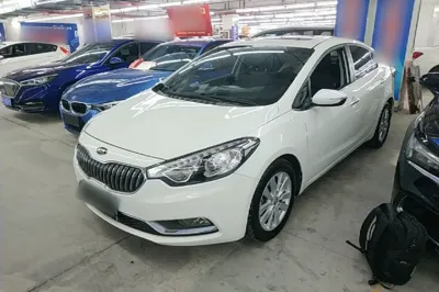 Kia K3 · 2015 год