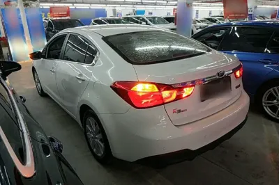 Kia K3 2015, 99800 км, за 6160 USD