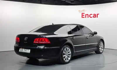 Volkswagen Phaeton 2012, 261096 км, за 2444.66 USD