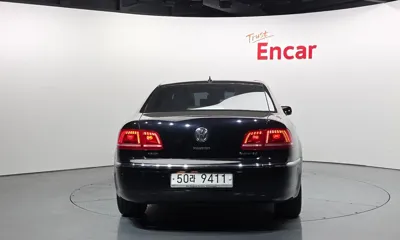 Volkswagen Phaeton 2012, 261096 км, за 2444.66 USD
