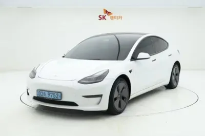 Tesla Model 3 · 2022 год