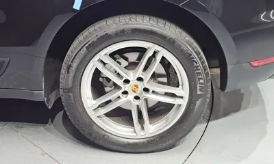 Porsche Macan 2017, 92391 км, за 22021.8 USD