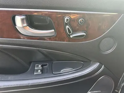 Hyundai Equus 2012, 163000 км, за 3452.77 USD - фото 13
