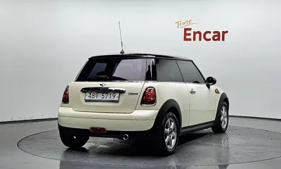 MINI Cooper 2010, 101174 км, за 2578 USD