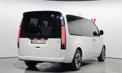 Hyundai Staria 2024, 29044 км, за 24637.58 USD - фото 2