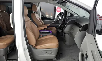 Hyundai Staria 2024, 29044 км, за 24637.58 USD - фото 10