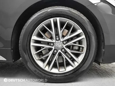 Hyundai Grandeur 2018, 132219 км, за 6967.5 USD