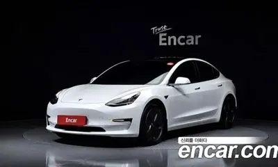 Tesla Model 3 · 2020 год