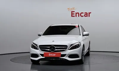 Mercedes-Benz C-Class 2017, 81970 км, за 10401.09 USD