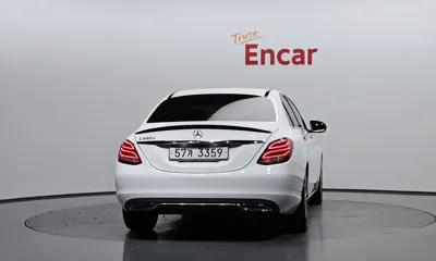 Mercedes-Benz C-Class 2017, 81970 км, за 10401.09 USD
