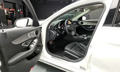 Mercedes-Benz C-Class 2017, 81970 км, за 10401.09 USD - фото 10