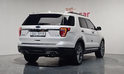 Ford Explorer 2018, 99415 км, за 11034.03 USD