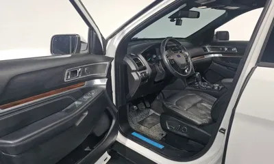 Ford Explorer 2018, 99415 км, за 11034.03 USD - фото 10