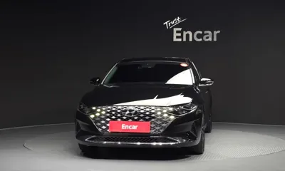 Hyundai Grandeur 2022, 35960 км, за 15635.19 USD