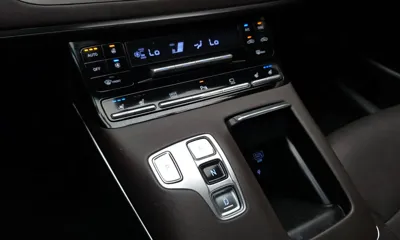 Hyundai Grandeur 2022, 35960 км, за 15635.19 USD - фото 9