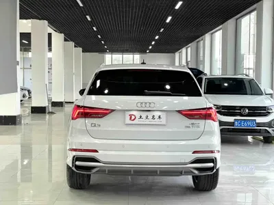 Audi Q3 2022, 17400 км, за 28298.22 USD