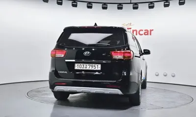 Kia Canival 2018, 98202 км, за 8782.21 USD