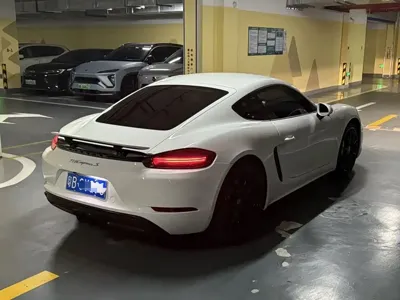 Porsche 718 2018, 60000 км, за 28692.79 USD