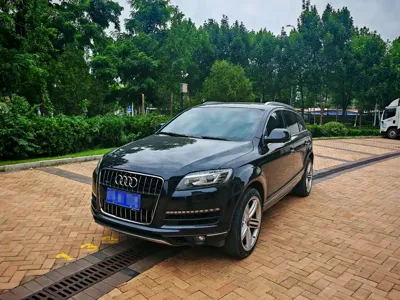 Audi Q7 · 2012 год