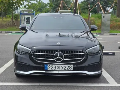Mercedes-Benz E-Class · 2022 год