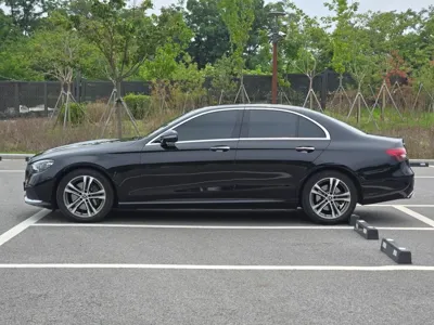 Mercedes-Benz E-Class 2022, 118700 км, за 23442.07 USD