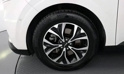 Kia Canival 2023, 95279 км, за 16604.8 USD