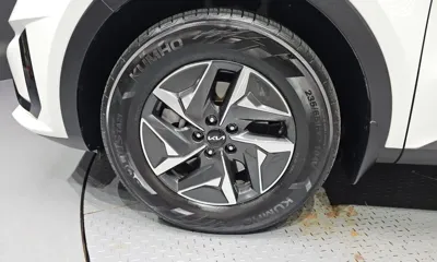 Kia Sorento 2023, 62341 км, за 20511.81 USD