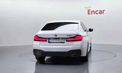 BMW 5-Series 2023, 62947 км, за 29746.19 USD