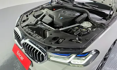 BMW 5-Series 2023, 62947 км, за 29539.19 USD - фото 6
