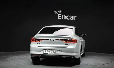 Renault-KoreaSamsung SM6 2017, 97026 км, за 5682.19 USD