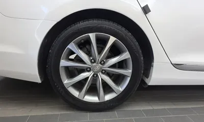 Hyundai Grandeur 2016, 132640 км, за 5399.43 USD