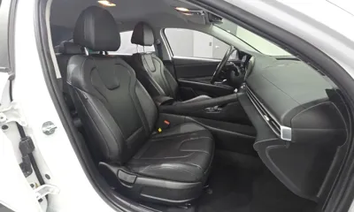 Hyundai Avante 2022, 93067 км, за 8526.98 USD - фото 11