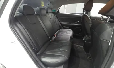 Hyundai Avante 2022, 93067 км, за 8526.98 USD - фото 12