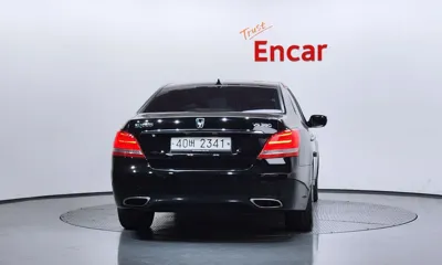 Hyundai Equus 2013, 188461 км, за 6319.22 USD