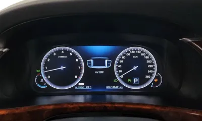 Hyundai Equus 2013, 188461 км, за 6319.22 USD - фото 8