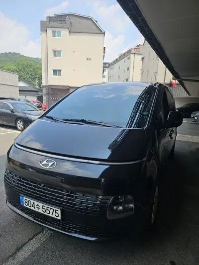 Hyundai Staria · 2023 год