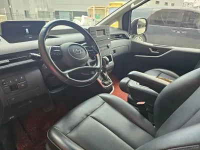 Hyundai Staria 2023, 69500 км, за 14846.64 USD - фото 10