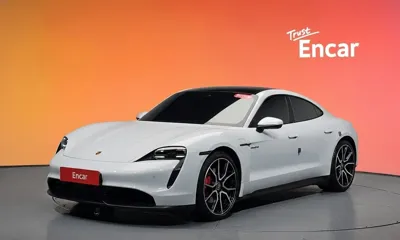 Porsche Taycan · 2023 год