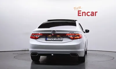 Hyundai Grandeur 2015, 163501 км, за 4957.7 USD
